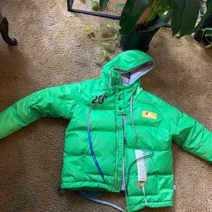 Off white jacket bright green flashy cool jacket everything works zipper works.